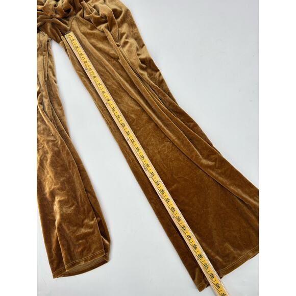 Forever 21 Velvet Jumpsuit Womens Large Gold Velvet Belted Spaghetti Straps - Picture 14 of 15